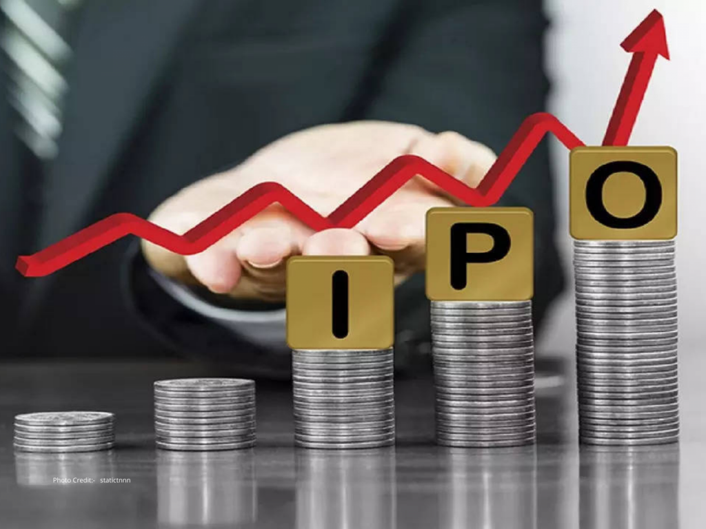 Govt to go ahead with LIC IPO