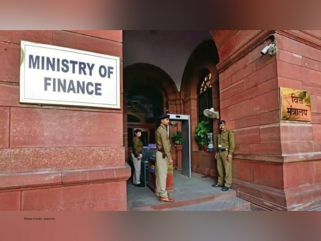 Finance ministry asks Banks to explore fintech partnership