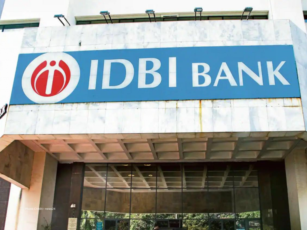 Govt clarifies foreign funds can own over 51% stake in IDBI Bank