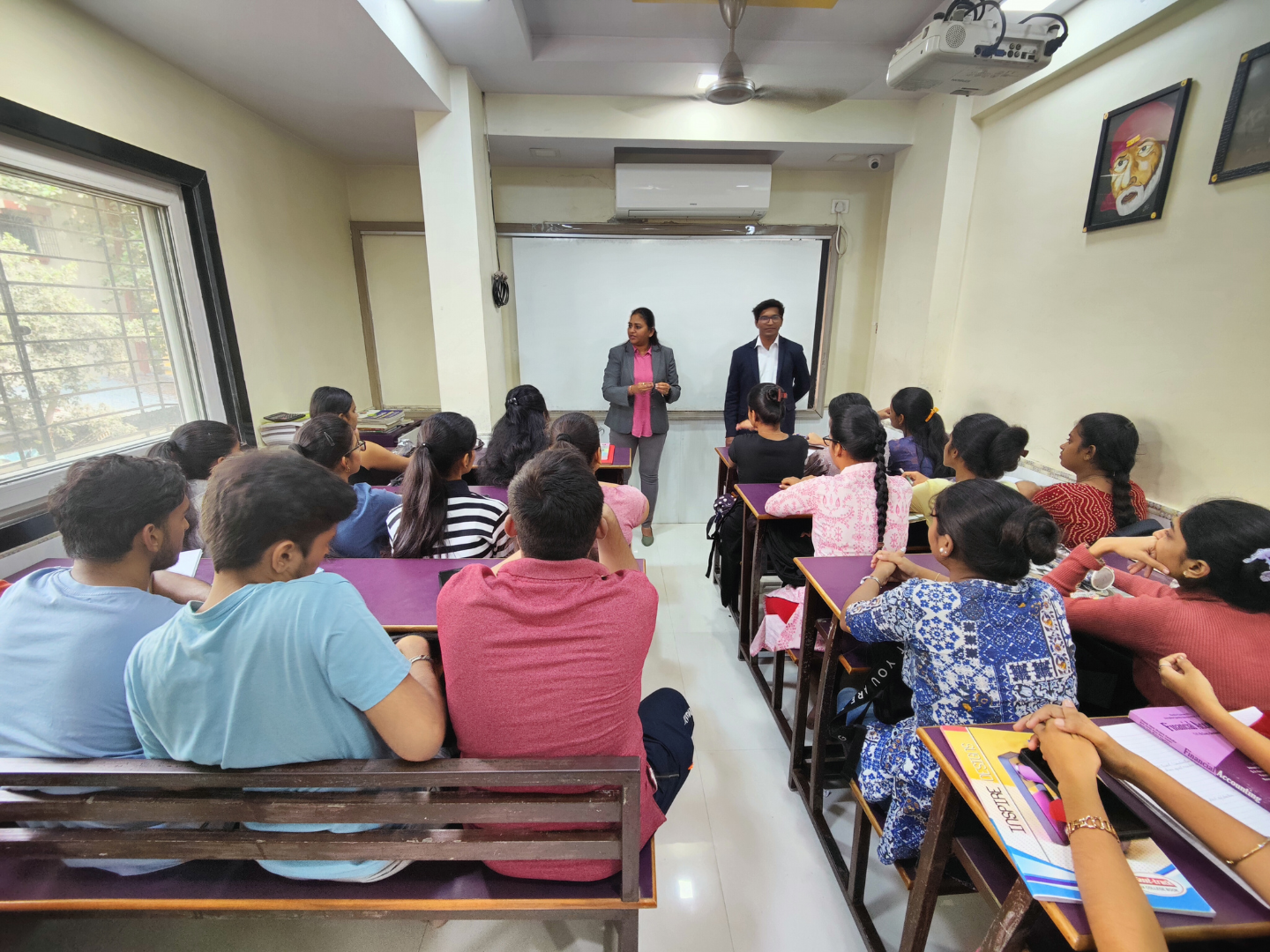 BFSI Seminar at Avishkar Coaching classes