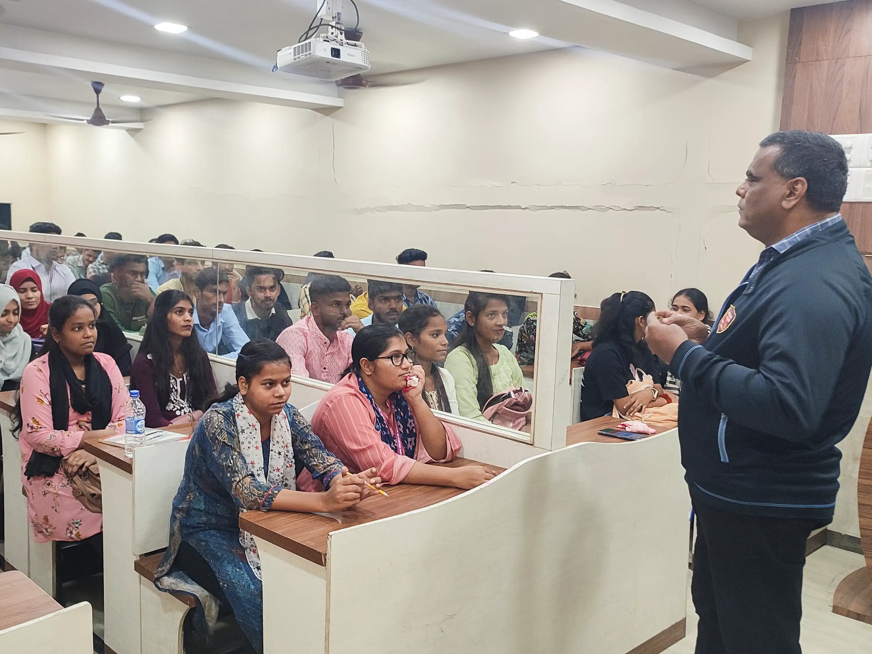 Career Pathways in Banking & Finance Sector, TSCFM’s Seminar at Indira Gandhi College